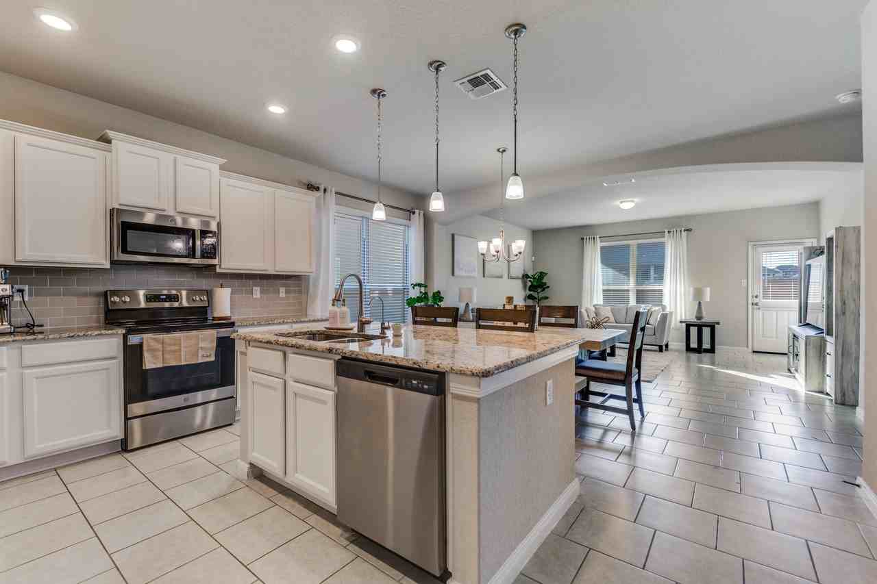 4807 Marylebone Ave #NA - Photo 4 of 24