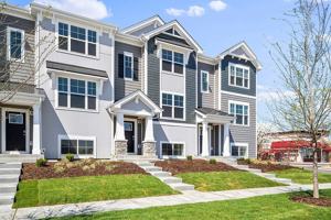 featured image of 2020 Yellowstone Blvd #1