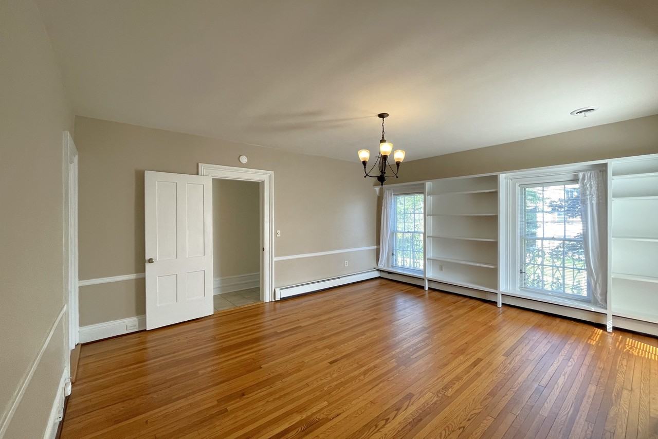 609 W Water St #2 - Photo 2 of 24