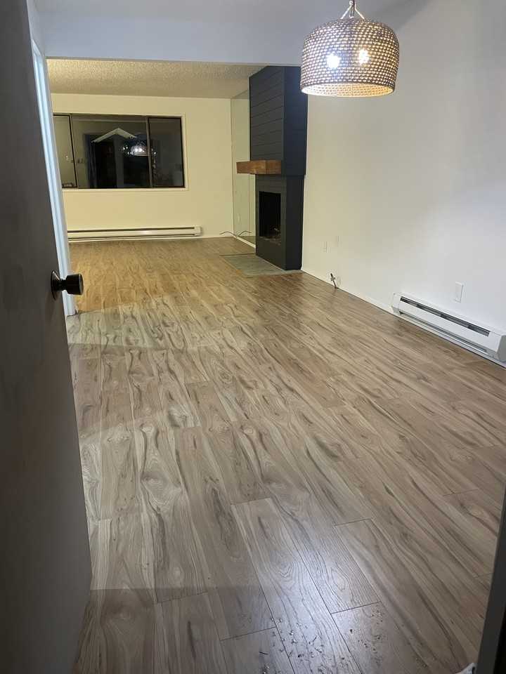 1717 150th Ave Se #1 - Photo 3 of 13