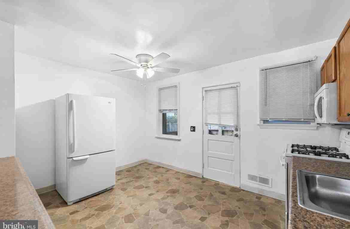 1656 Yakona Rd #NA - Photo 5 of 16