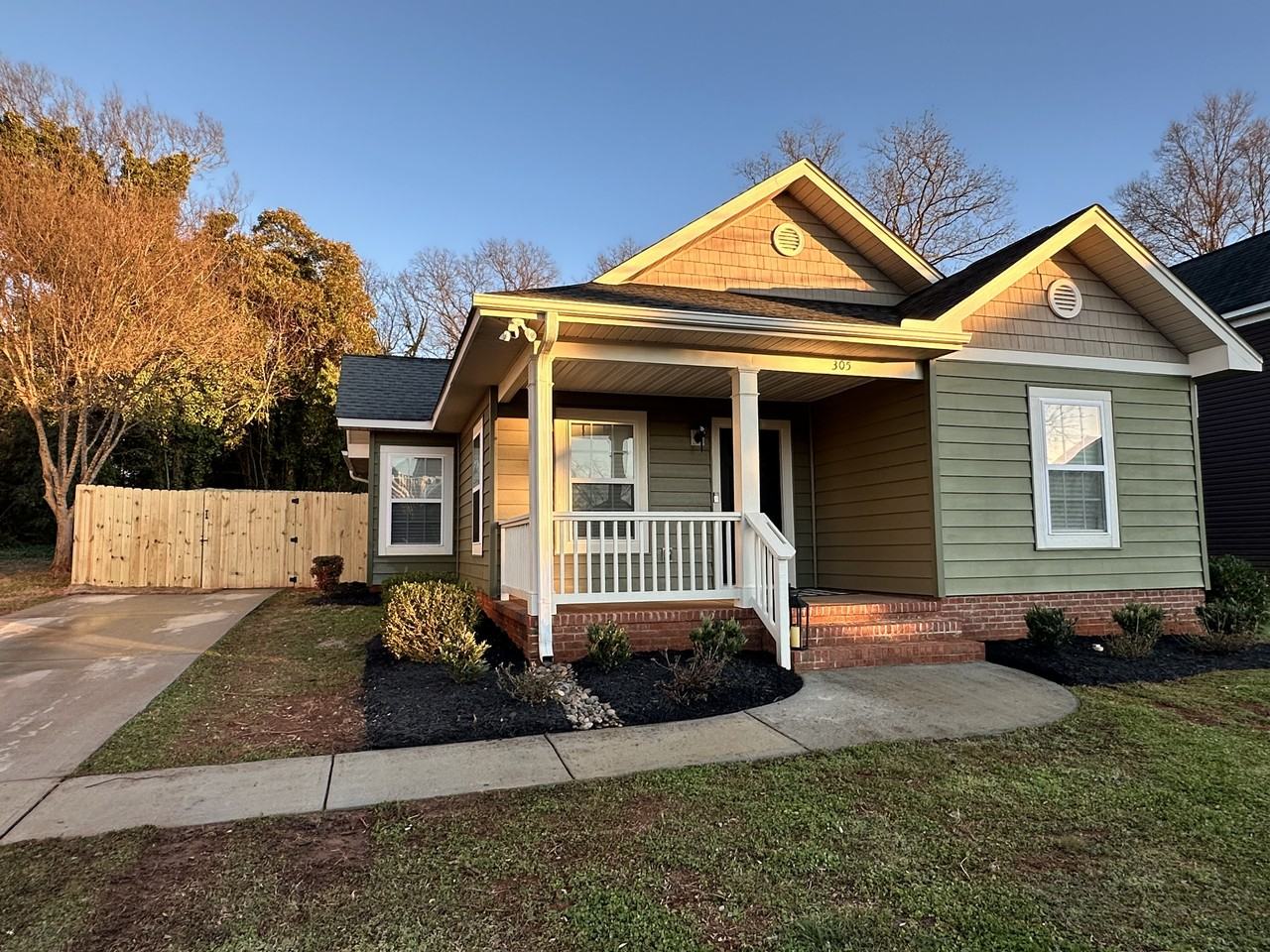 305 S Calhoun St #NA - Photo 2 of 17