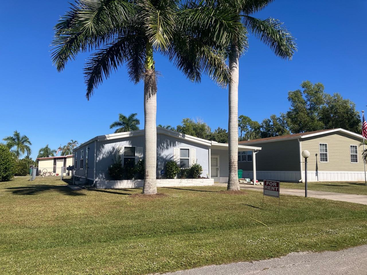 111 Grassy Key Ln #NA - Photo 2 of 2