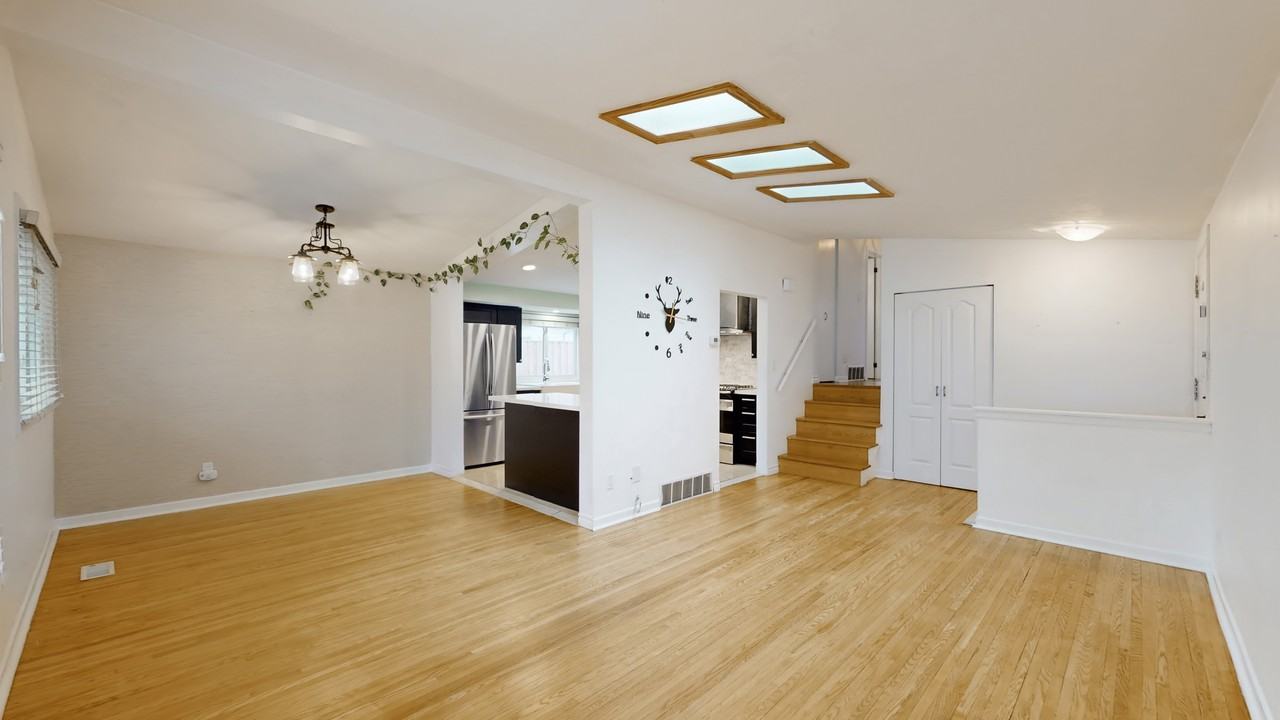 336 Hampton Heath Road - Photo 3 of 15