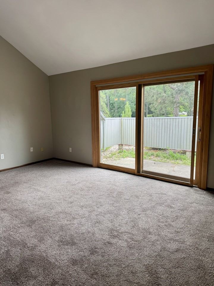 Stellhorn Rd #7819 - Photo 5 of 32