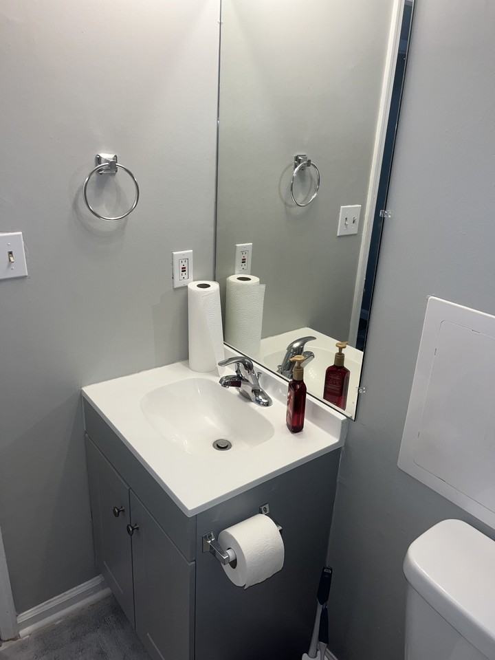 4849 Plymouth Trce #2 - Photo 6 of 15