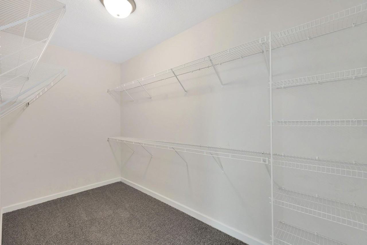 282 Currituck Dr - Photo 5 of 6