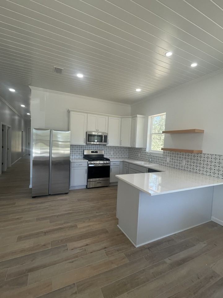 311 Sherwood Rd #NA - Photo 2 of 10