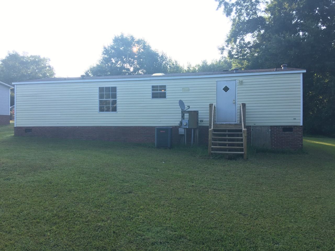 476 Sharpe St #NA - Photo 3 of 17