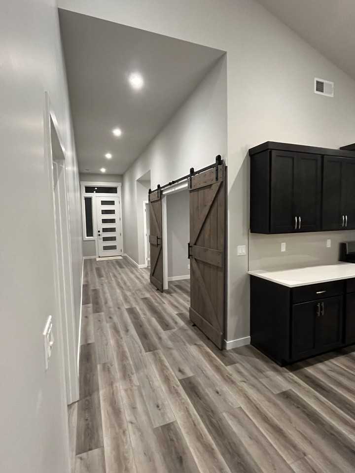 1520 W Moselle Dr #NA - Photo 6 of 40