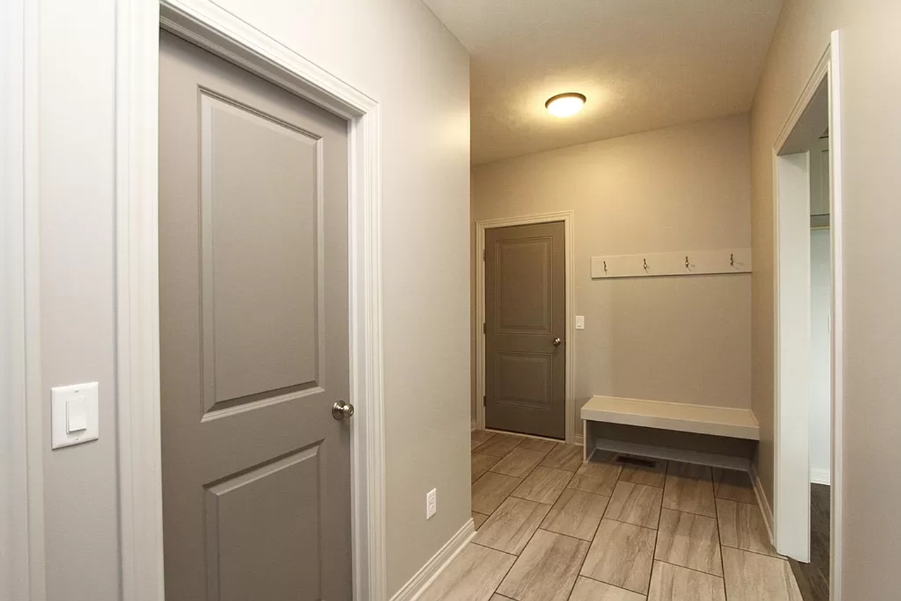 9710 Balkan Ave - Photo 7 of 43