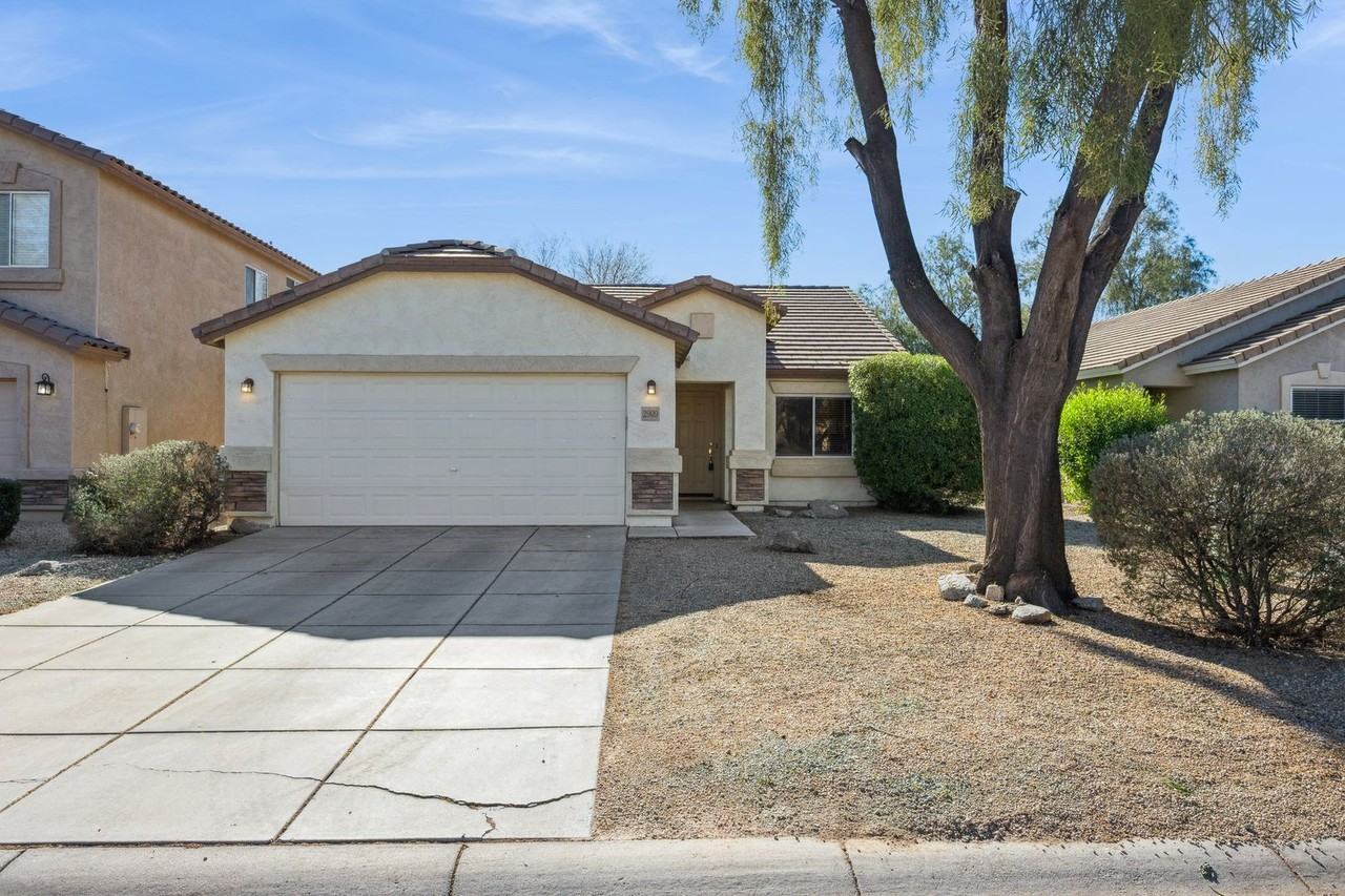 2909 E Mineral Park Rd - Photo 2 of 27