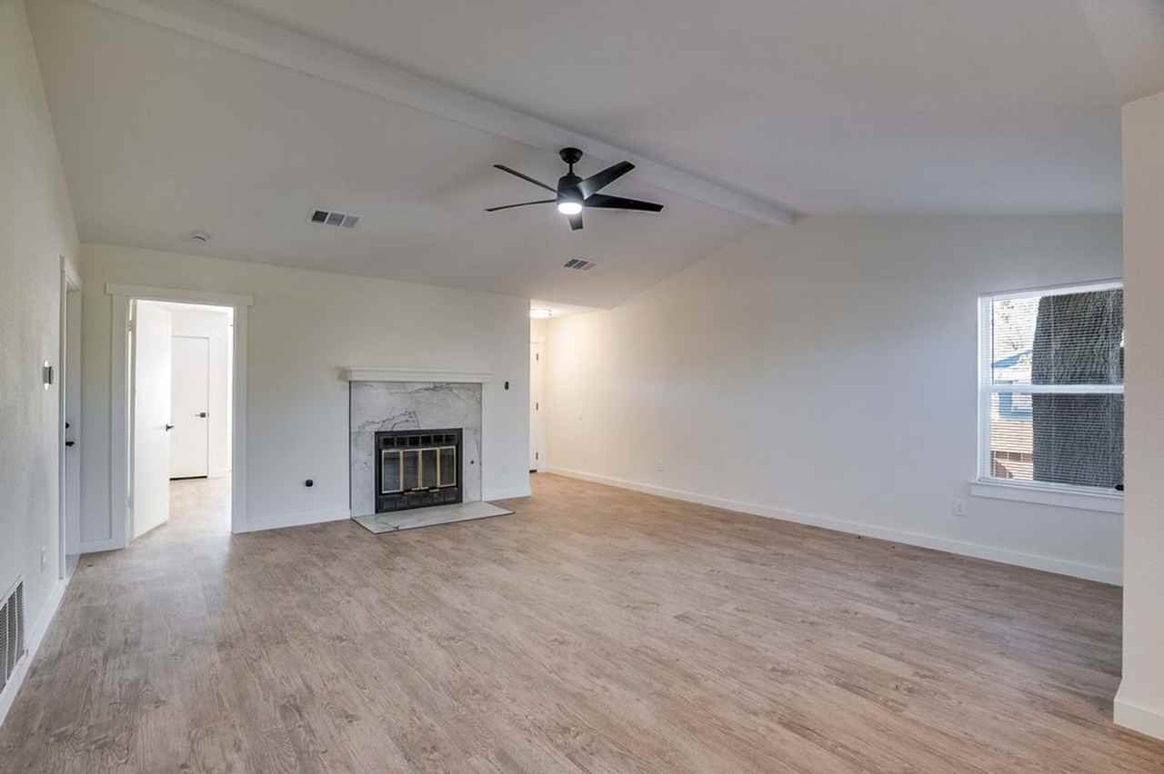 12910 Covington Trl - Photo 4 of 19