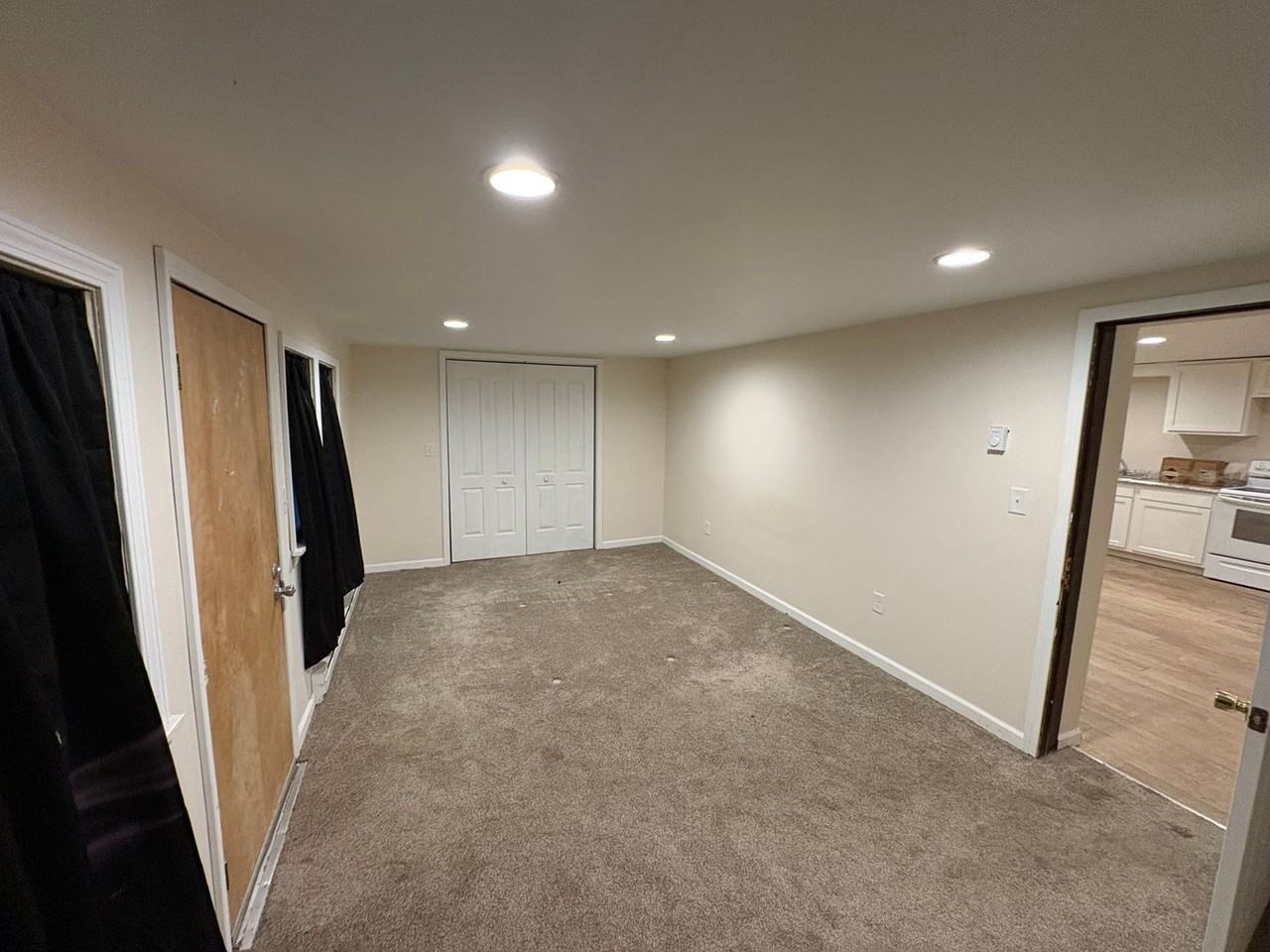 7364 Eastlake Rd - Photo 2 of 3