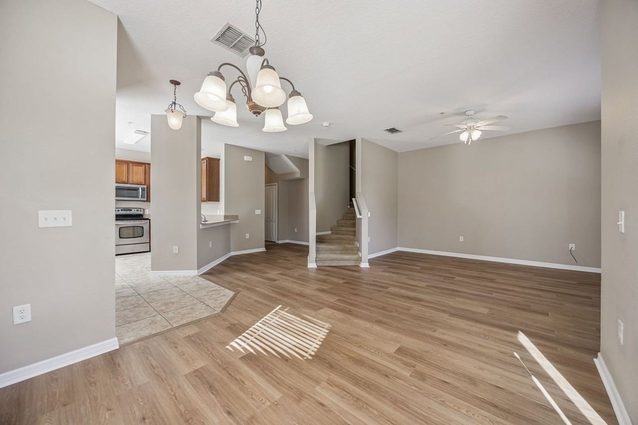 1359 Broken Oak Dr - Photo 6 of 19