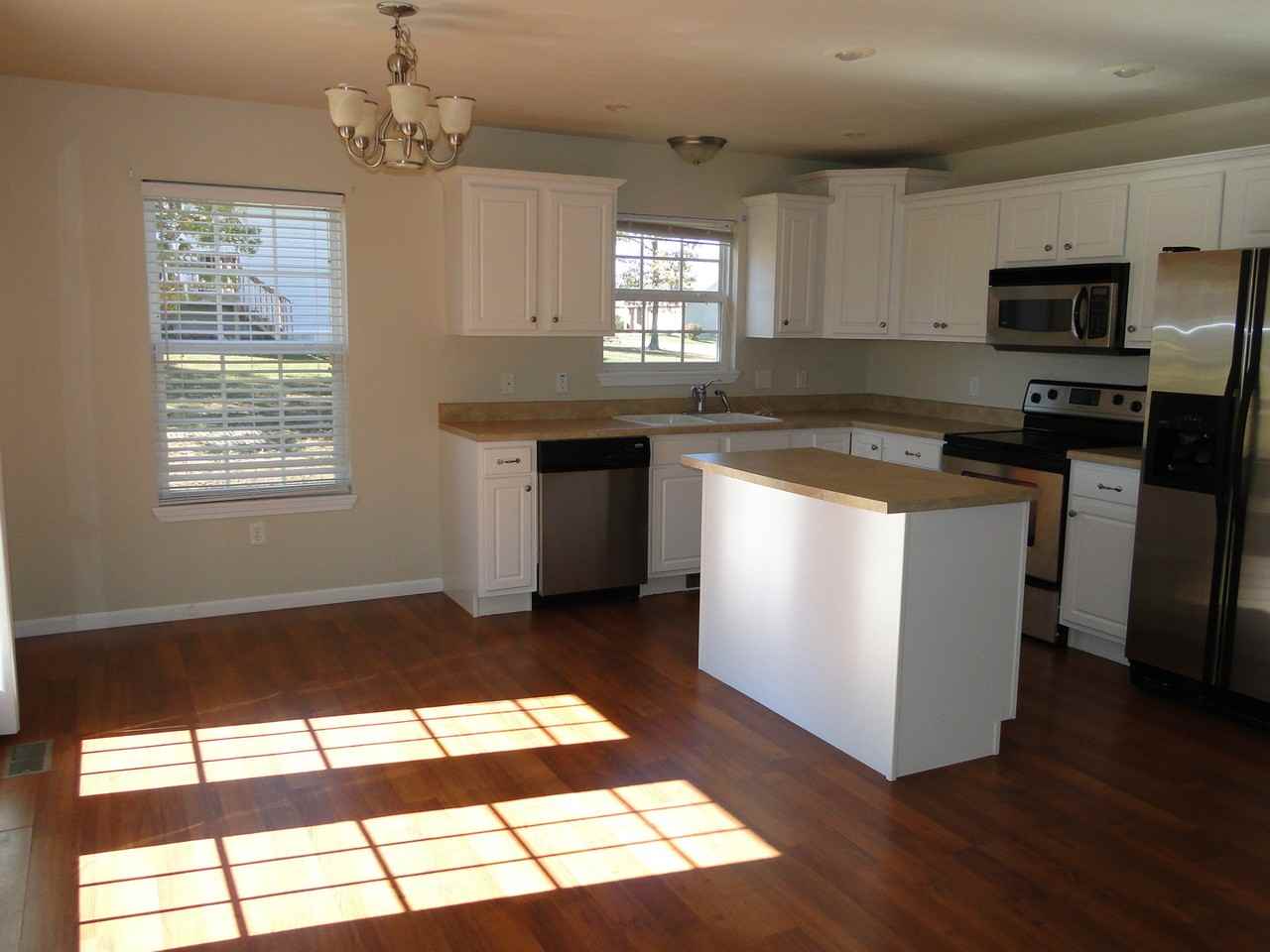 19037 Ladera Rd - Photo 4 of 14