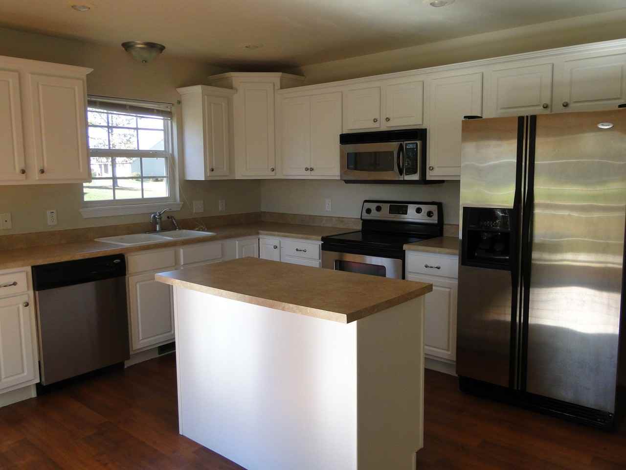 19037 Ladera Rd - Photo 5 of 14