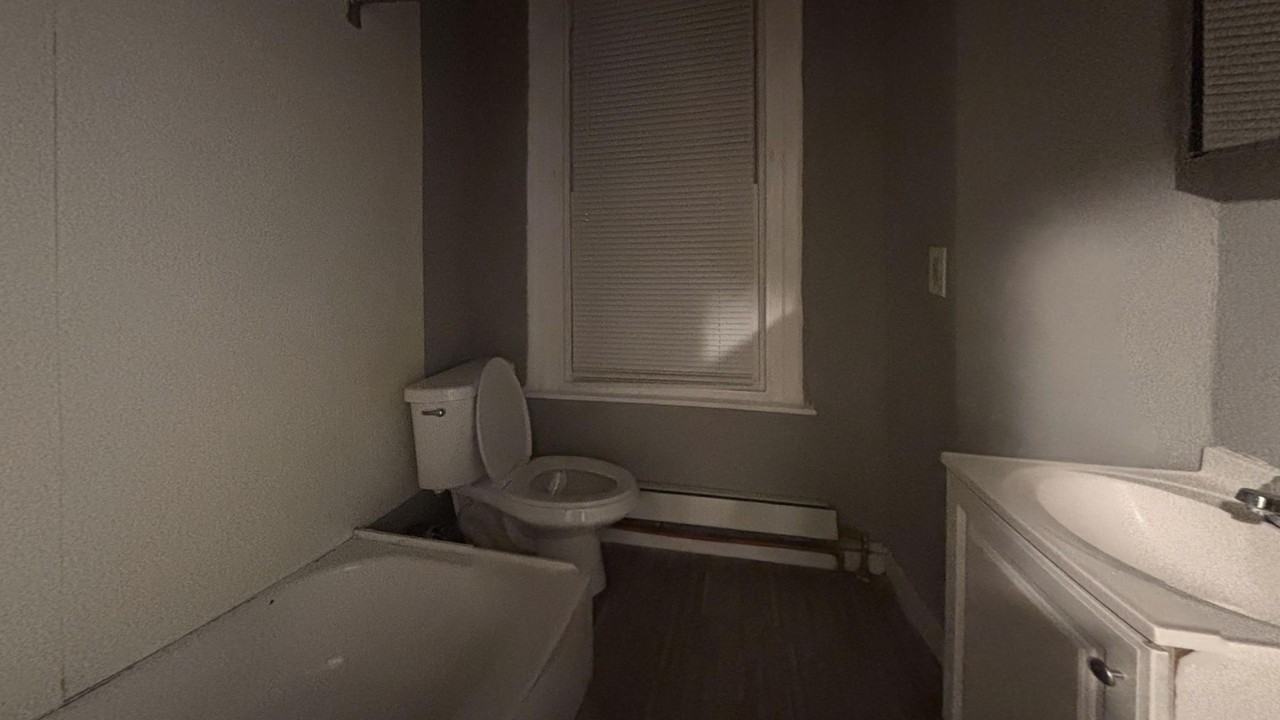 51 Ashmead Pl S - Photo 6 of 12