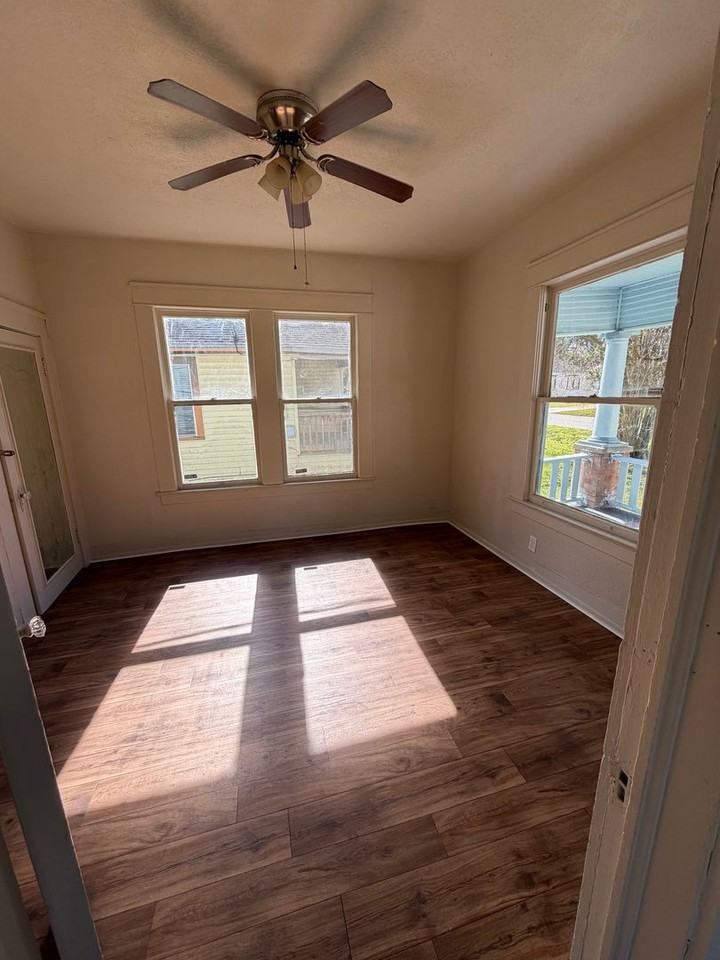 4305 Fonville Ave - Photo 6 of 12