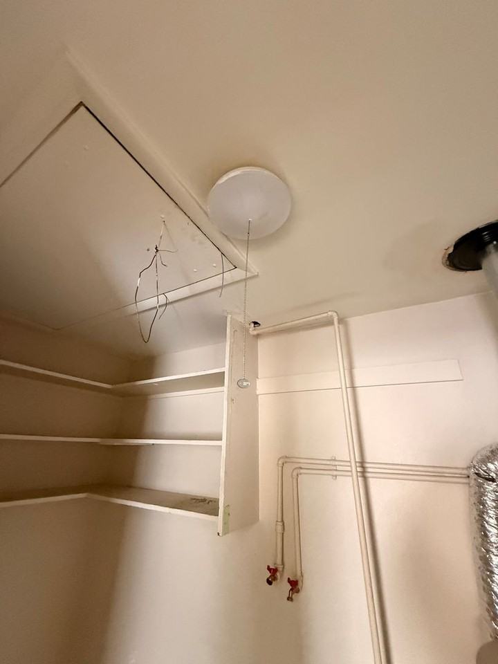 218 Walnut St - Photo 5 of 11