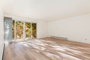 11004 Ne 68th St - Photo 1 of 1