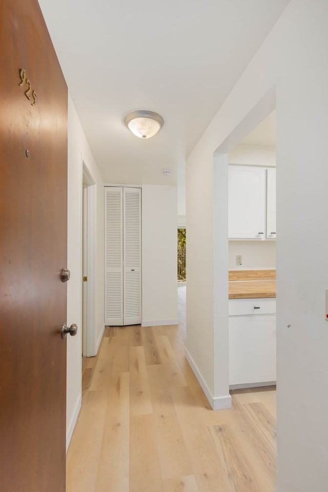 11004 Ne 68th St - Photo 7 of 19