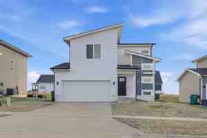 featured image of 818 Kingfisher Dr