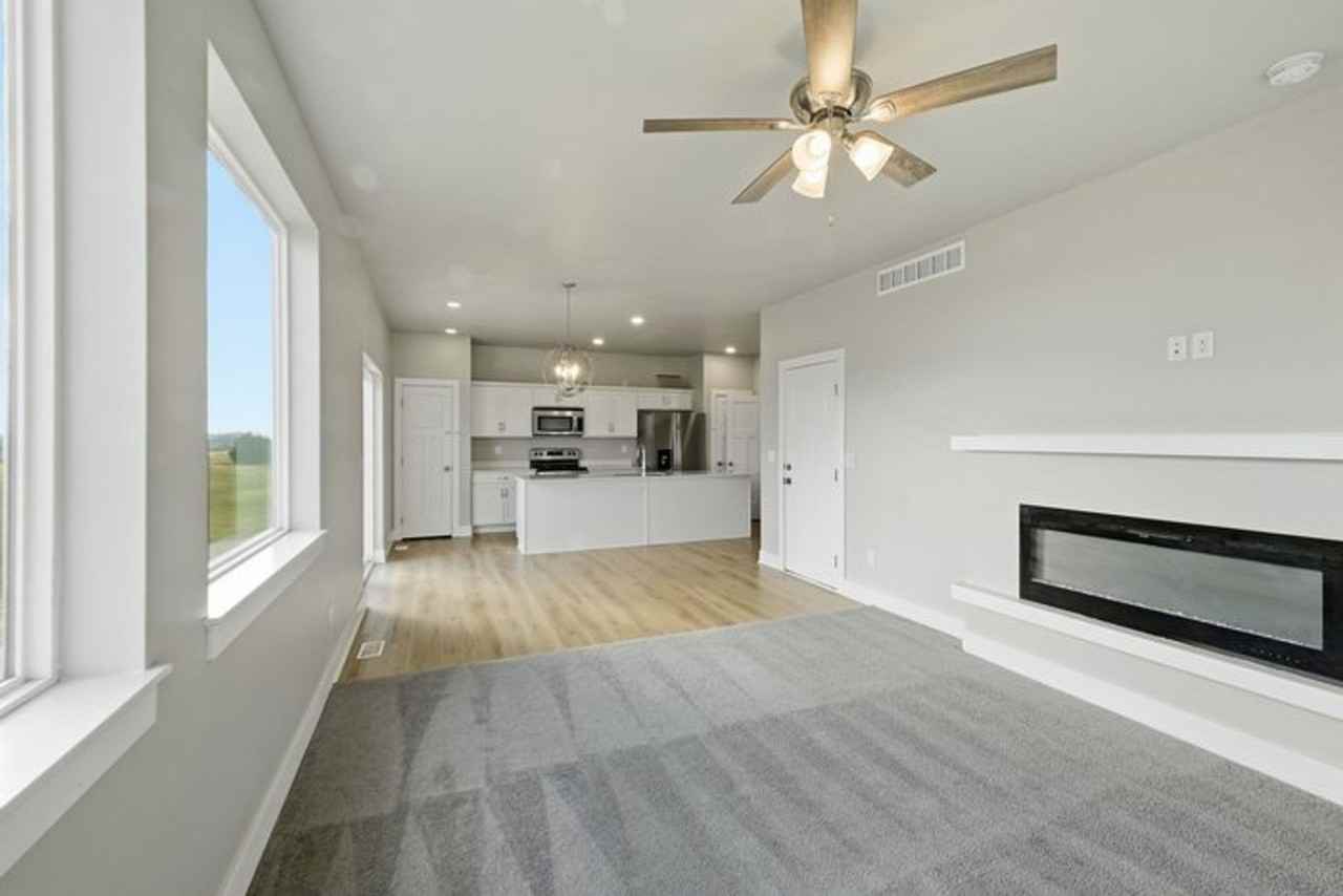 818 Kingfisher Dr - Photo 6 of 20