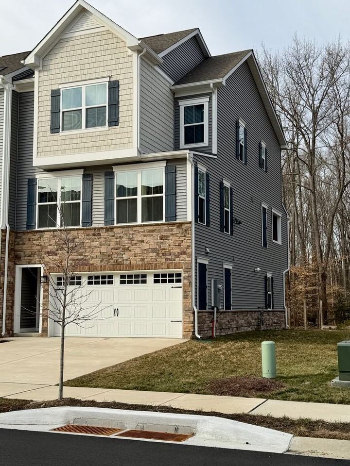 813 Canary Island Ct - Photo 2 of 33