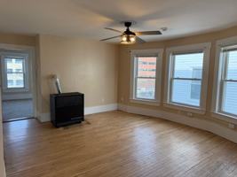 featured image of 521 Massabesic St