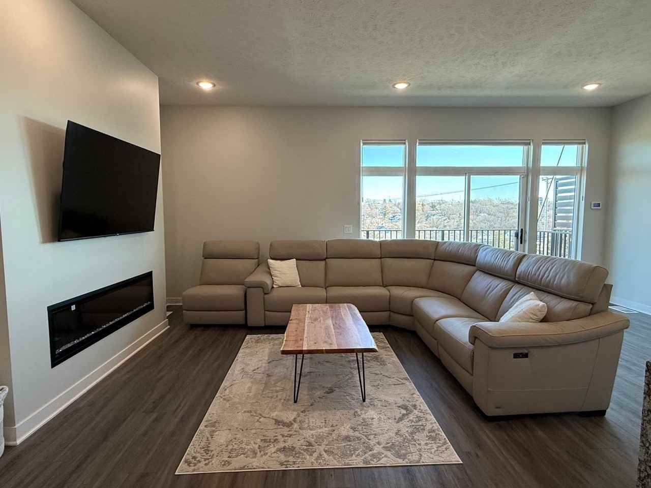 622 N 46th St - Photo 6 of 26