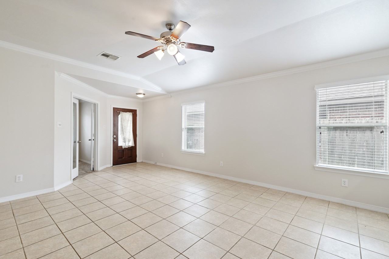 Trail Manor Dr #13011 - Photo 3 of 26