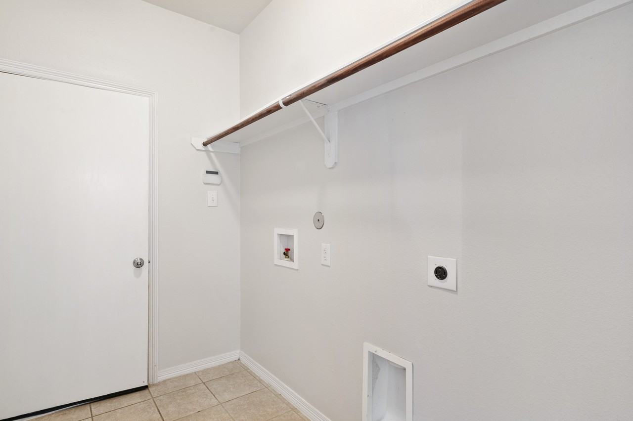 Trail Manor Dr #13011 - Photo 7 of 26