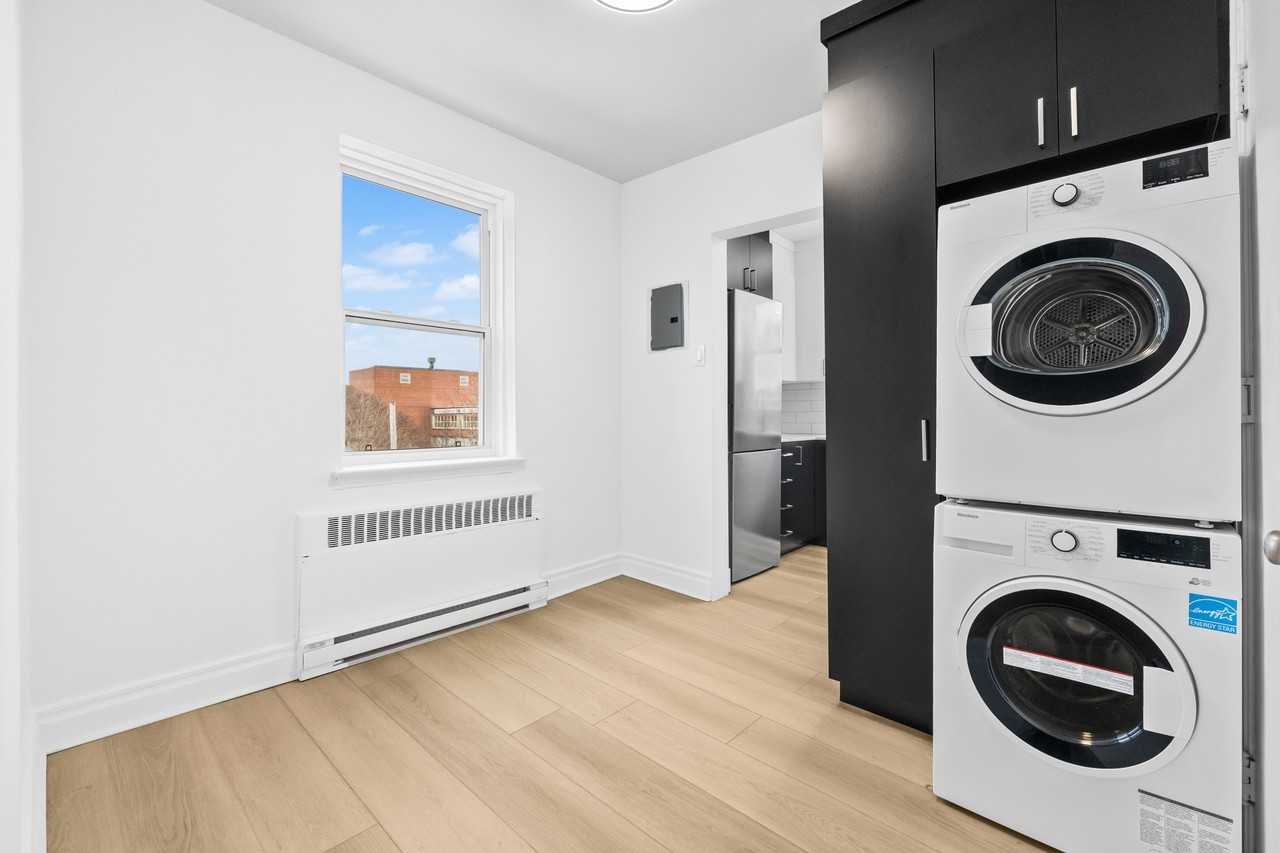 5830 Chemin de la Côte Saint Luc - Photo 7 of 11