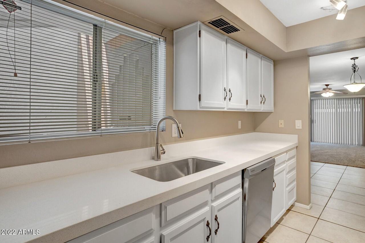 4573 W Mclellan Rd - Photo 7 of 26