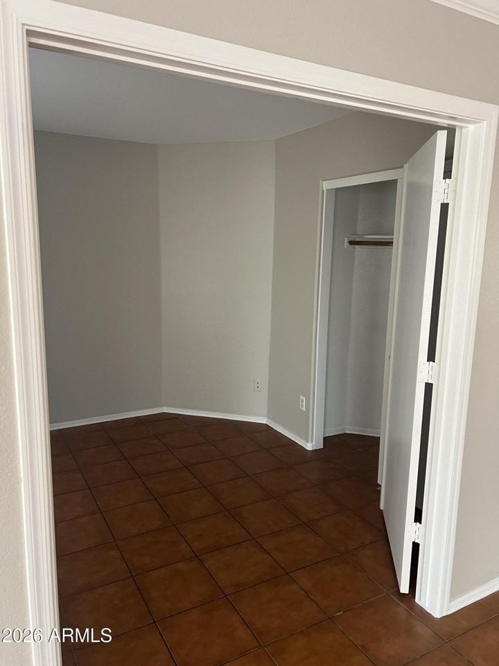 8133 W Magnolia St - Photo 7 of 8