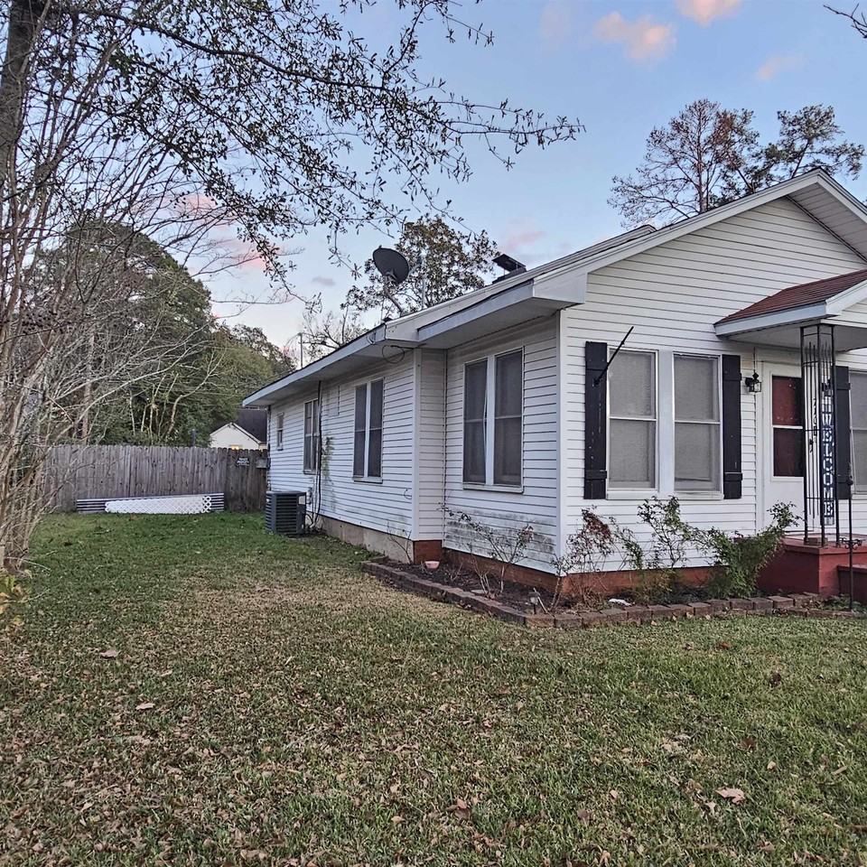 710 N 10th St - Photo 4 of 33