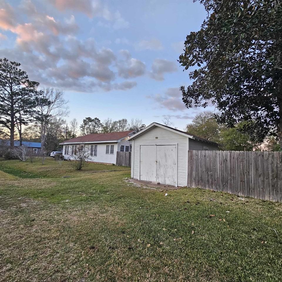 710 N 10th St - Photo 6 of 33