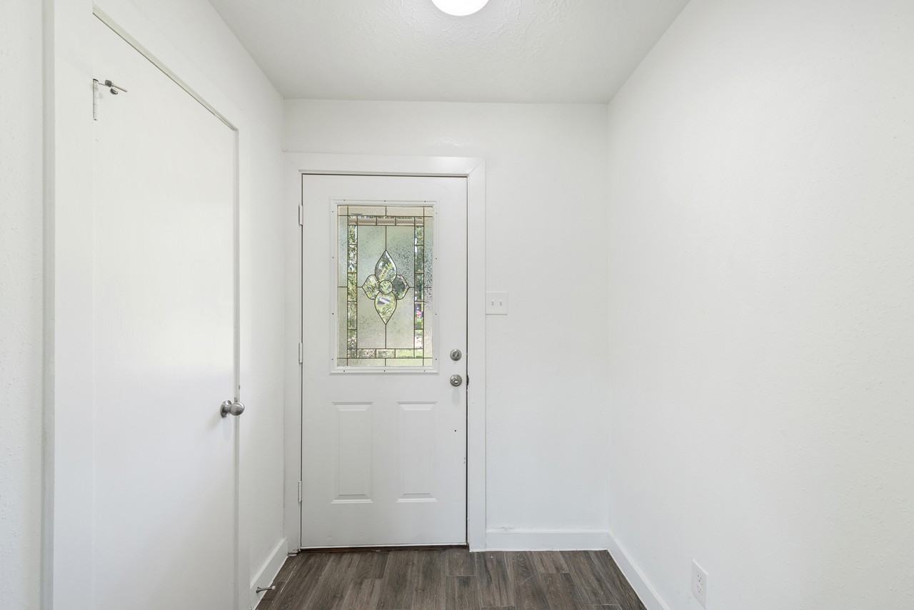 1703 Millbury Dr #1 - Photo 3 of 37