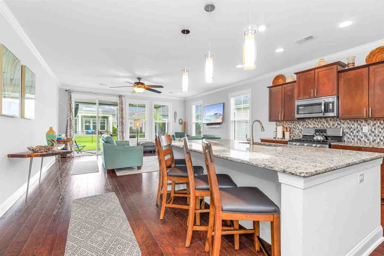 1399 Berkshire Ave - Photo 6 of 30