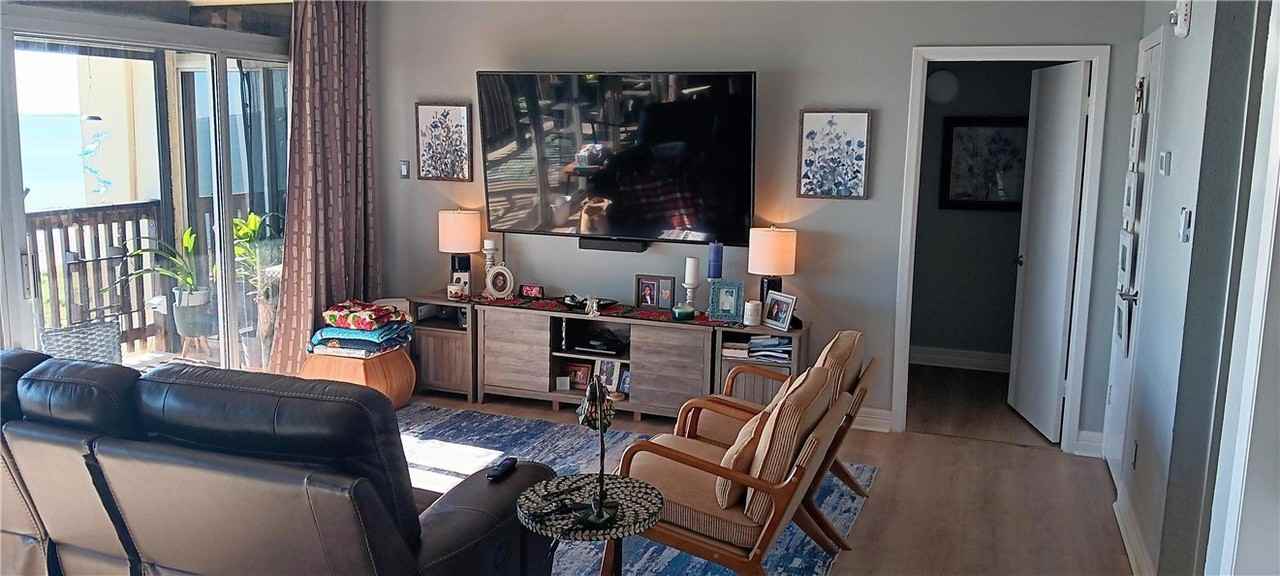 4242 Gulfbreeze Blvd Apt 405 #405 - Photo 5 of 20