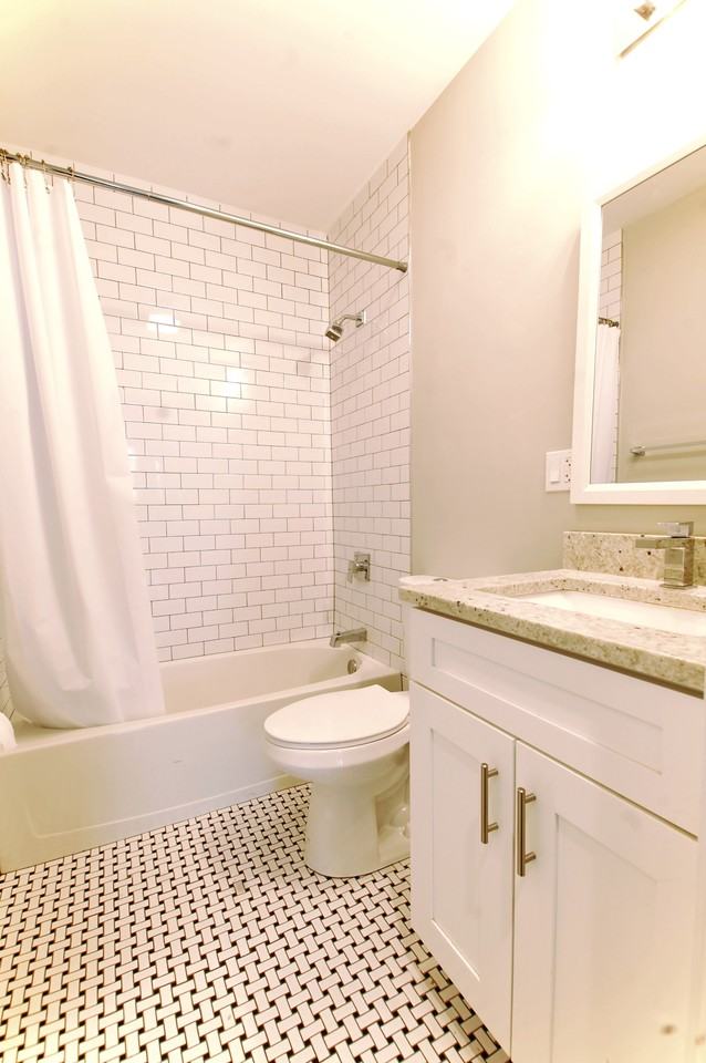 1854 W 18th St #2F - Photo 4 of 4