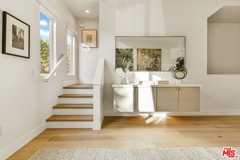 3230 S Barrington Ave - Photo 1 of 1