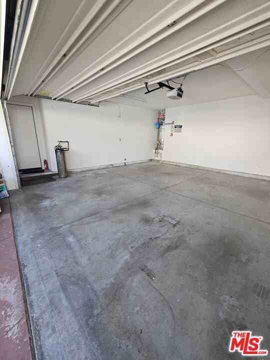 25232 Carson Way - Photo 3 of 50