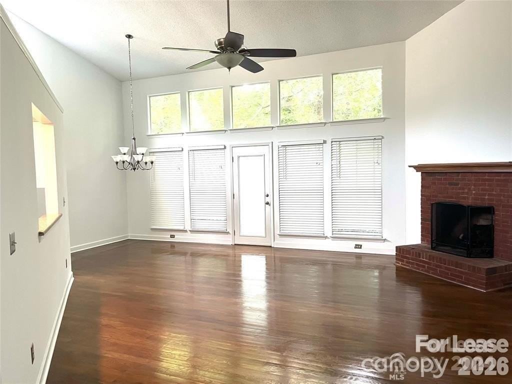 3412 Armitage Dr - Photo 6 of 24