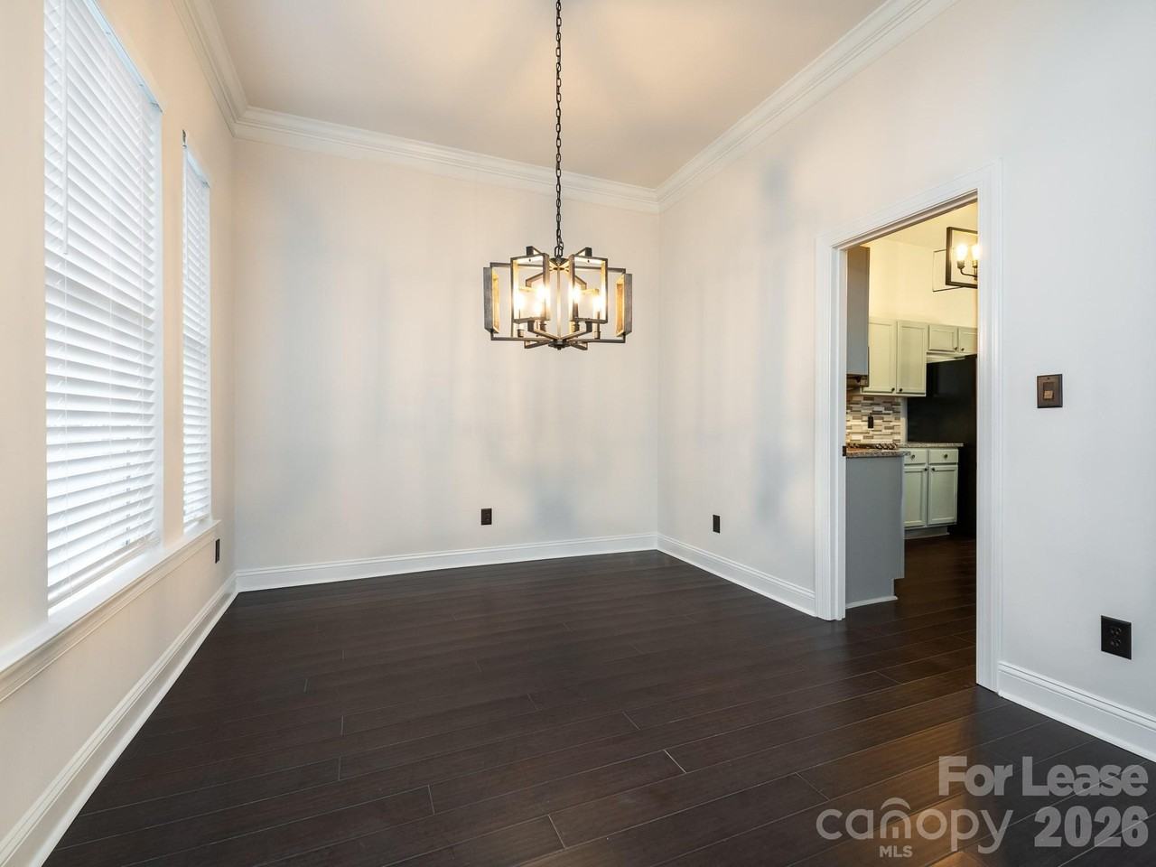 6820 Charter Hills Rd - Photo 5 of 44