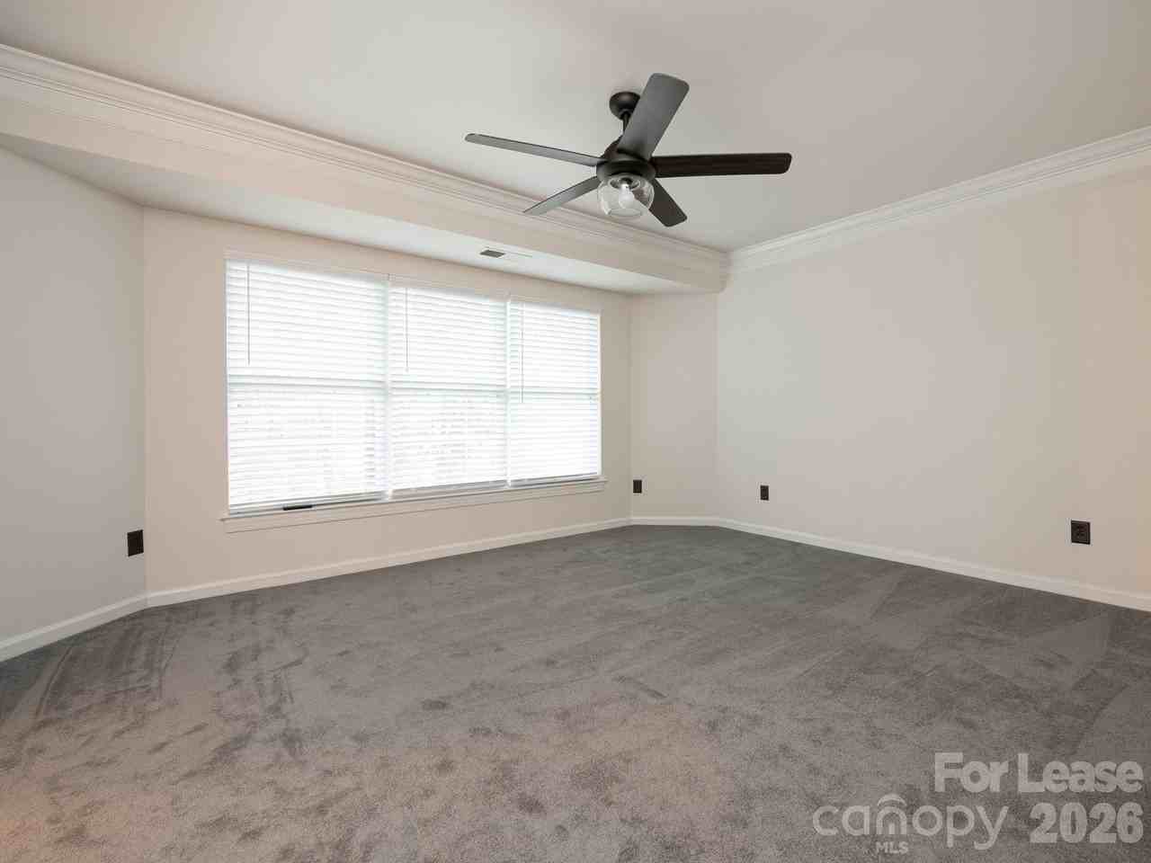 6820 Charter Hills Rd - Photo 6 of 44