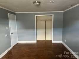 featured image of 1345 Standish St Apt B #B