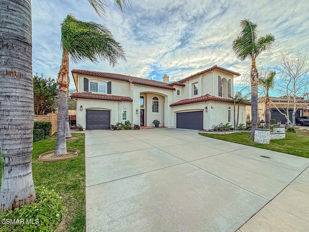 5816 Painted Pony Cir - Photo 3 of 46