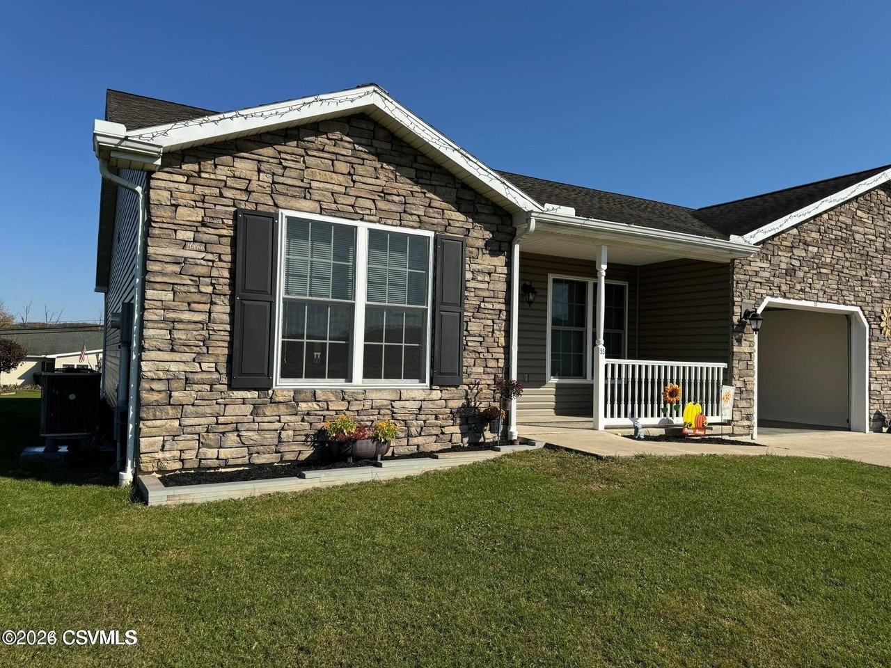 55 Rome Ct - Photo 2 of 40